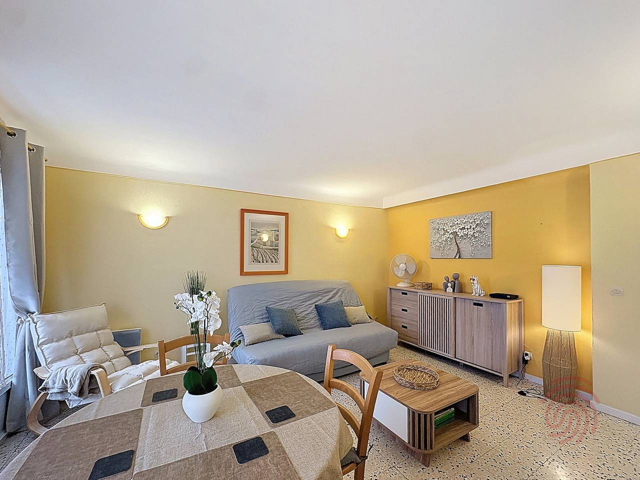 Apartamento entero, Apartamento F2 con Wifi y ascensor cerca de los baños termales in Lamalou-les-Bains, Region de Béziers
