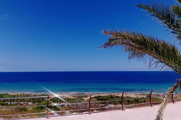 Appartamento per 6 persone, con terrazza e piscina nonché sauna e idromassaggio in Elche