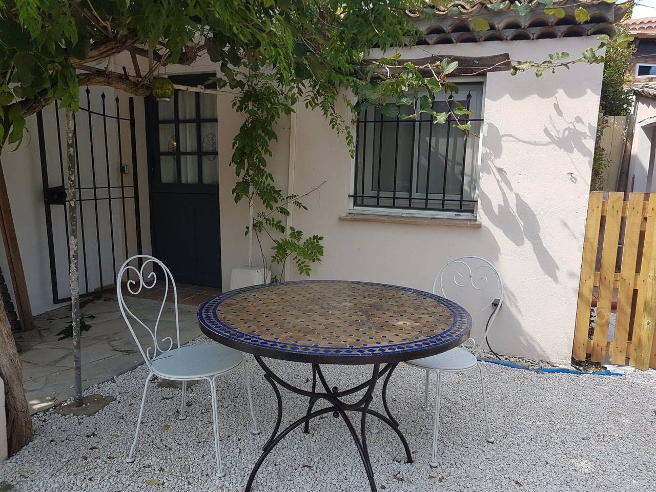 Cosy Cottage On The Côte d'Azur in Cagnes-sur-Mer, Région de Cannes