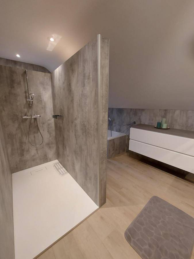 Location de vacances pour 4 personnes, avec jardin et vue dans Champlon