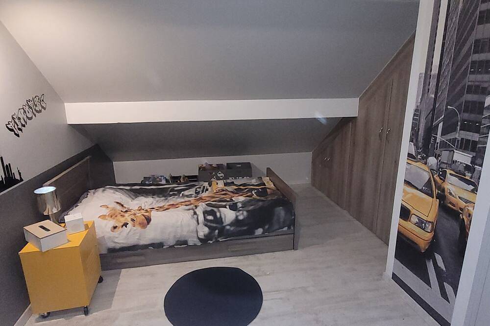 Chambre D'hôte à 2 pas de Paris, Idéal Pour le Jo. Grand Confort in Chambly, Río Oise