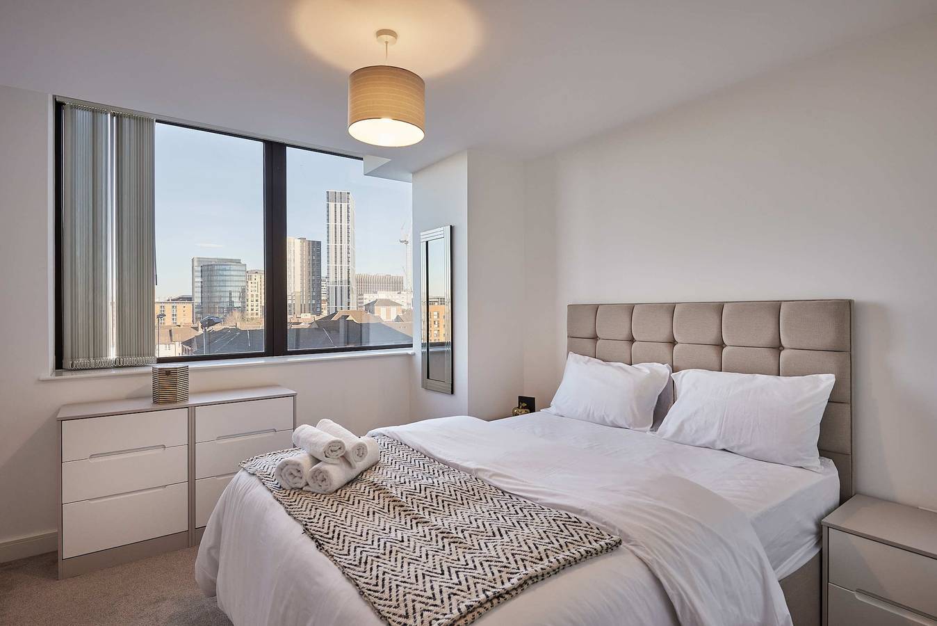 Entire apartment, Five Ways Modern 1 bed with Parking, pet-friendly in Birmingham, Birmingham Area