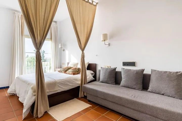 Apartmenthotel for 4 people, with view and terrace, with pets - 1