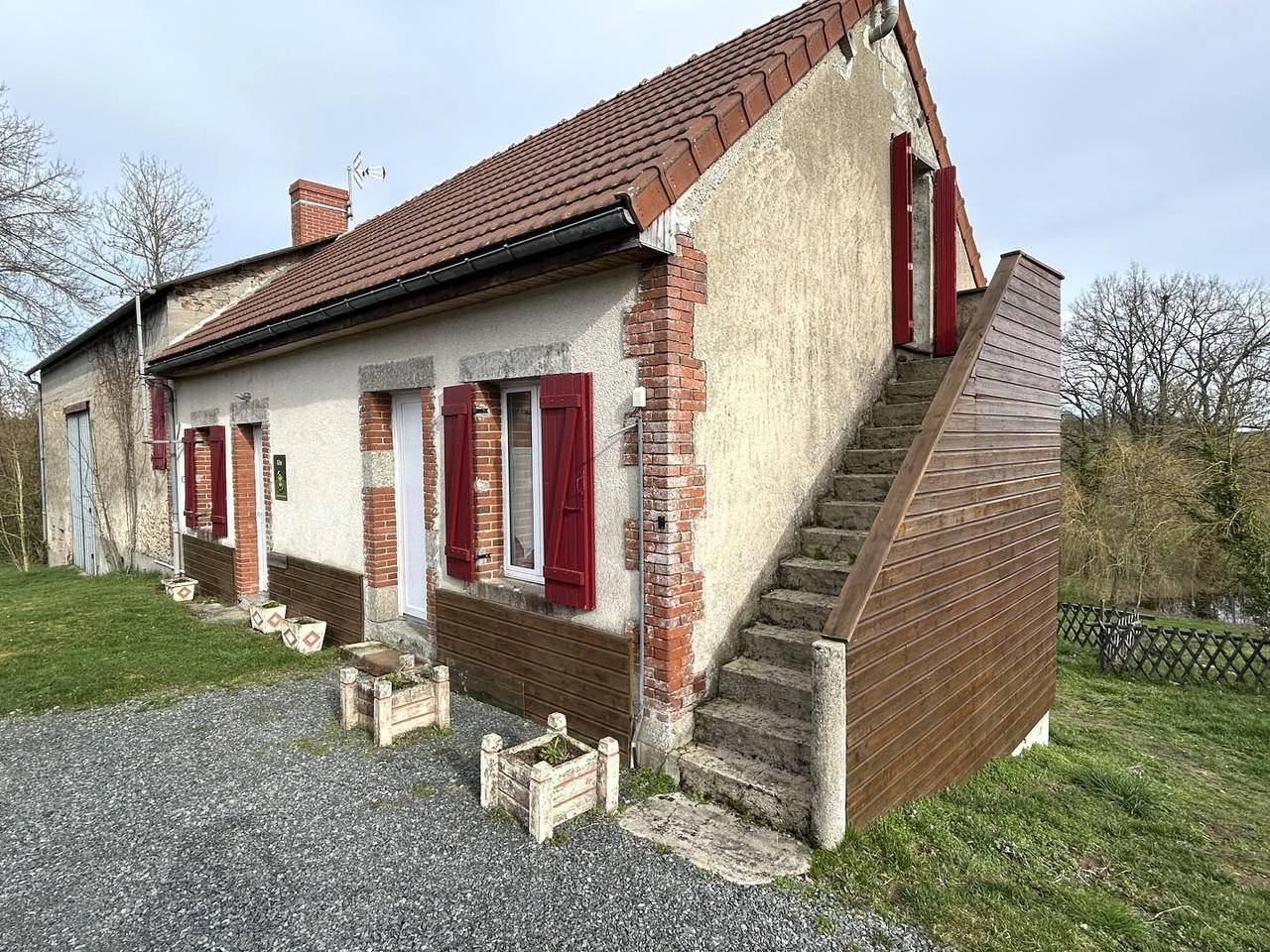 Gite La Barouche (23G1458) in Viersat, Région d'Aubussargues