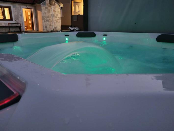 Villa pour 10 personnes, avec vue ainsi que jardin et piscine à Biograd na Moru - 3