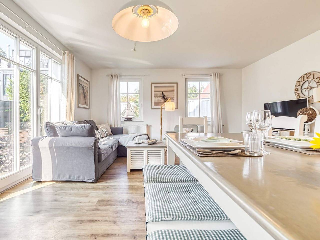 Schulstrasse 28 "Haus Helle Brise" - ruhig und zentrale gelegene komfortable Haushälfte in Zingst, Fischland - Darß - Zingst