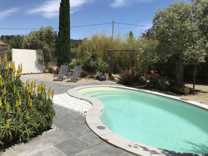 Gîte pour 4 personnes, avec jardin ainsi que piscine et terrasse à Montséret - 2