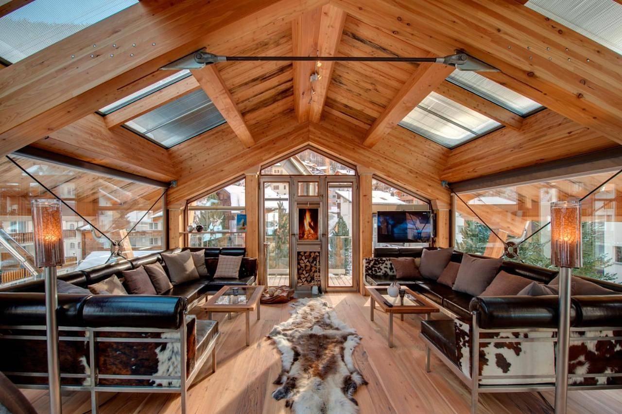 Luxury Chalet by Heinz Julen in Zermatt, Walliser Alpen