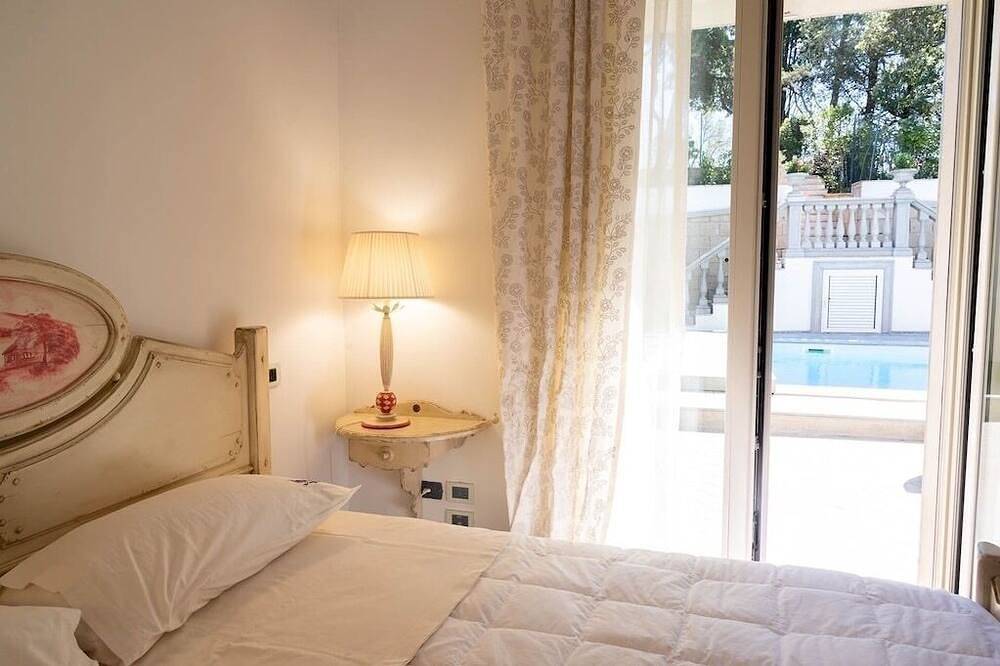 La Preziosa holiday home in Passignano sul Trasimeno, Lake Trasimeno