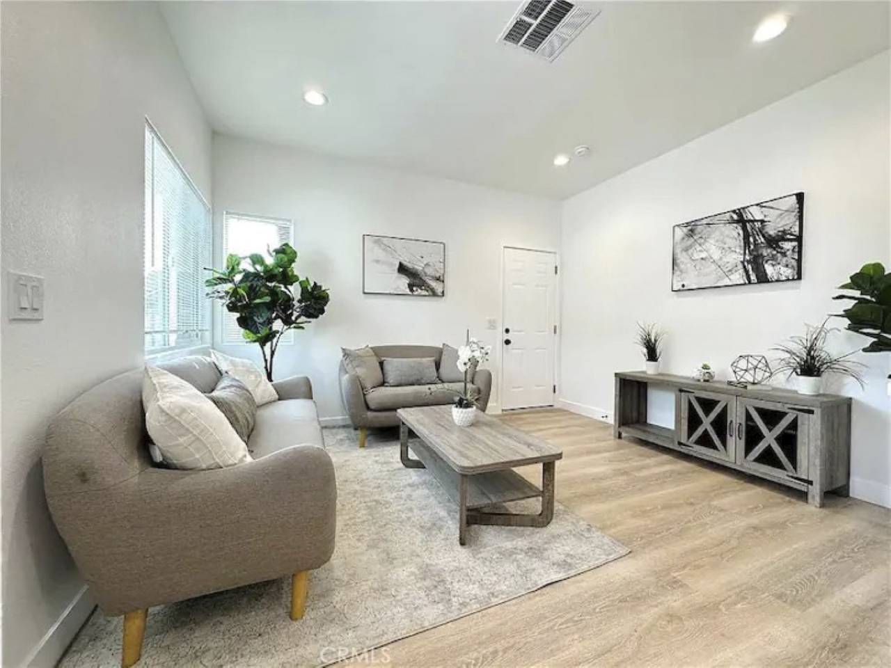 Modern Home in Westminster, Condado de Orange