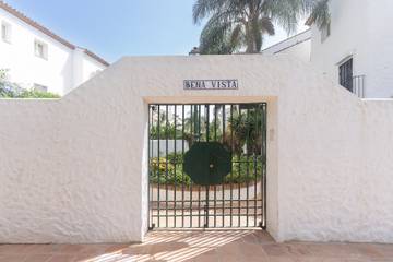 Apartment for 2 People in El Paraíso, Estepona, Photo 2