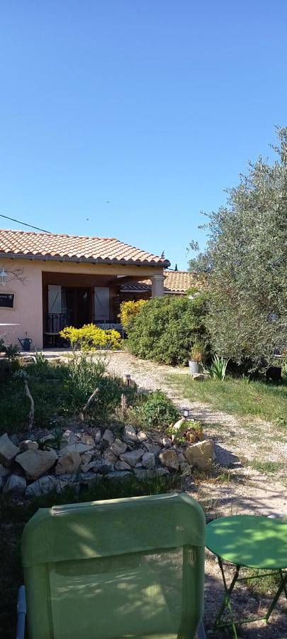 Location de vacances pour 4 personnes, avec jardin et vue à Aigremont - 3