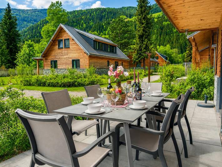 Chalet an einem See mit herrlichem Bergblick in Afritz am See, Villach-Land