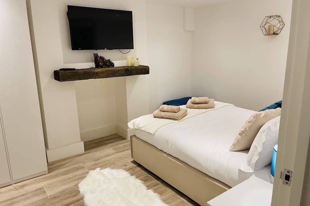 Ganze Wohnung, Escape London in London - 2 bed luxury apartment in lovely Wanstead in Redbridge, London