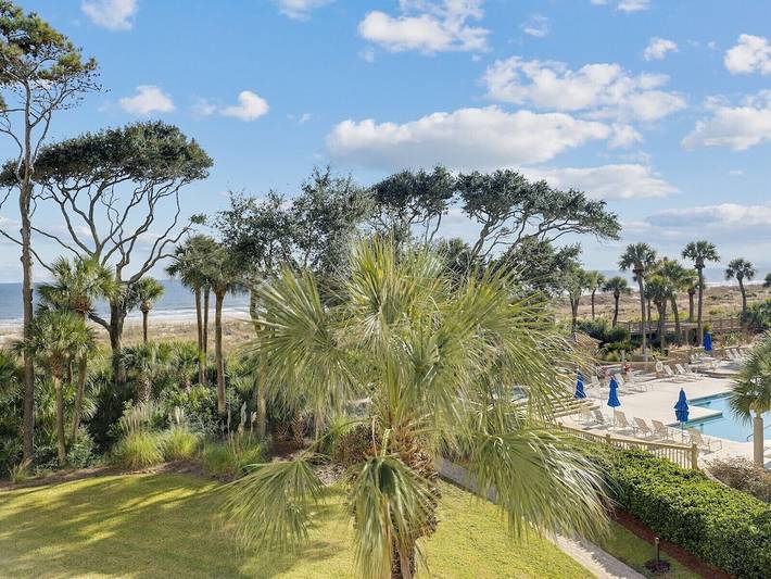 Villa for 6 people, with pool and balcony in South Carolina