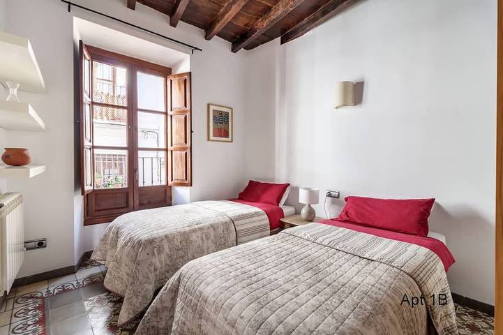 Entire apartment, San José apt 1B con Terraza - Edificio Protegido en el Albaicin, muy Céntrico in Granada, Granada Province