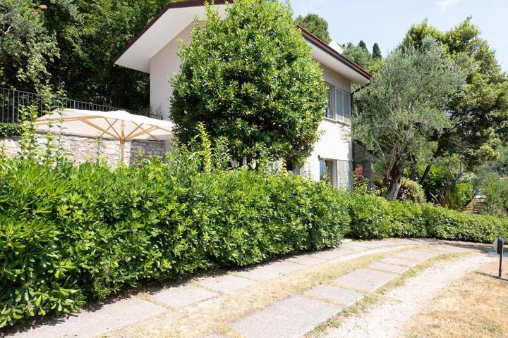Villa für 5 Personen, mit Ausblick und Pool sowie Seeblick und Garten in Toscolano-Maderno - 2