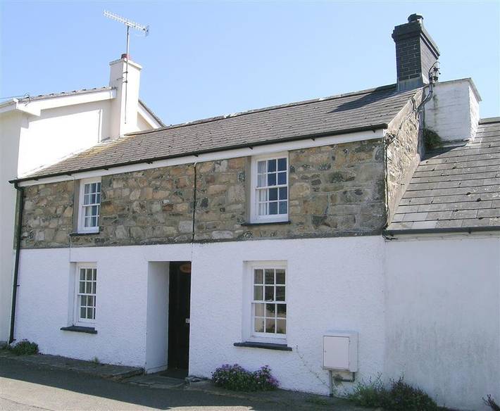 Derlwyn in Newport (Pembrokeshire), Pembrokeshire