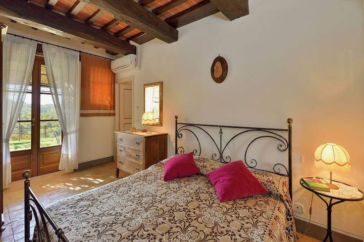 Farmhouse in Città della Pieve with Pool in Città della Pieve, Perugia Province