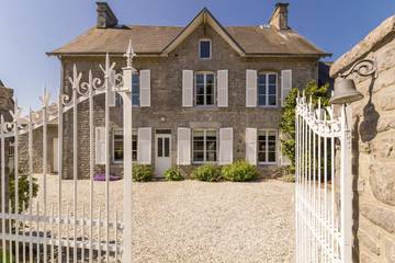 Gîte pour 6 personnes, avec jardin dans Orval-sur-Sienne