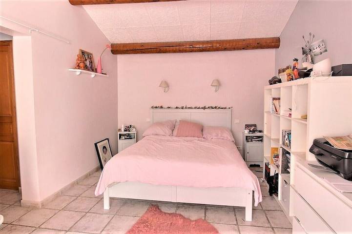 Location de vacances pour 6 personnes, avec jardin ainsi que terrasse et jacuzzi à Cabriès - 4