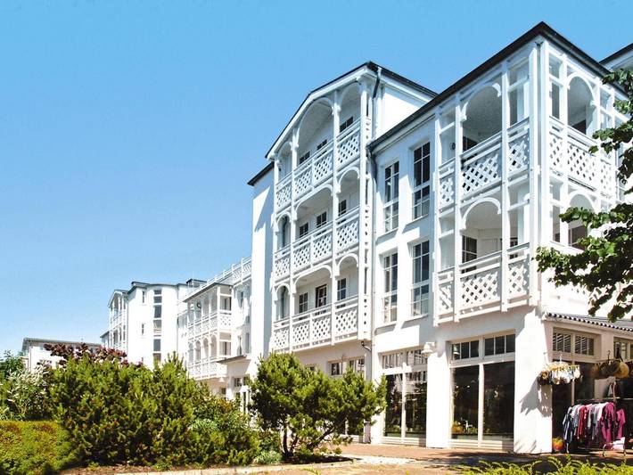 Ferieleilighet for 6 personer, med sauna og badebasseng i tillegg til balkong, dyr tillatt i Rügen