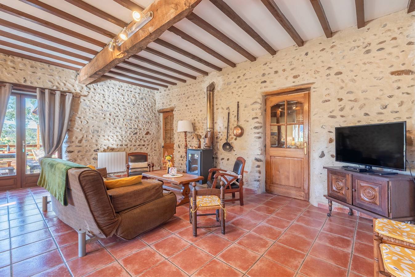 Vakantiehuis 'Tomettes' met Uitzicht op de Bergen, Wi-Fi en Airconditioning in Peyraube, Hautes-Pyreneeën