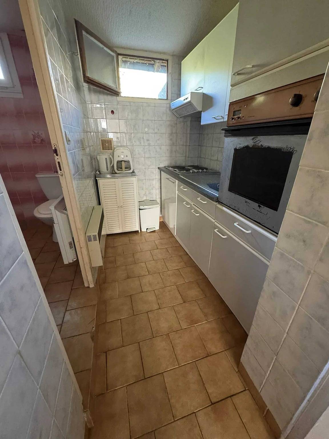 Apartamento entero, Apartamento encantador en Néris-les-Bains - 30 m² - Jardín privado in Néris-les-Bains, Región de Montluçon
