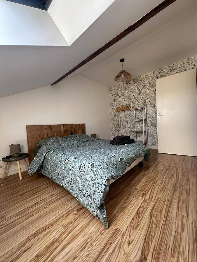 Appartement entier, One-Bedroom Apartment in Saint-Vit, Doubs