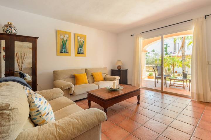 Apartamento de vacaciones "Can Jordi" con vistas a la montaña in Sant Jordi de ses Salines, Sant Josep de sa Talaia