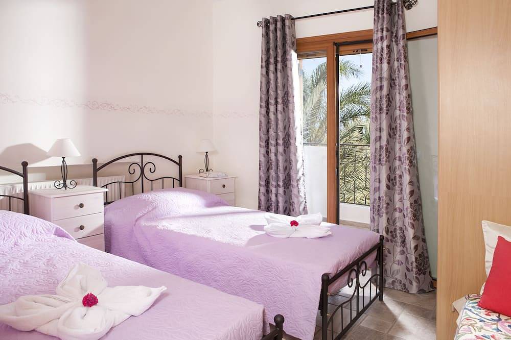Private Villa mit beheiztem Pool und Meerblick in Koutouloufari, Limenas Chersonisou