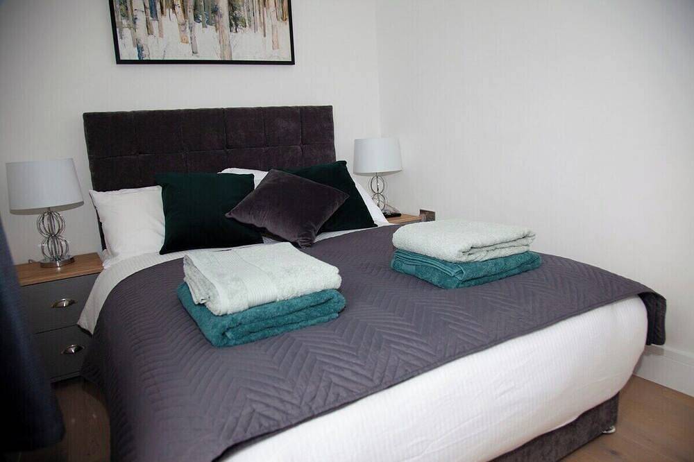 2Lm - Family and Pet Friendly country side getaway - With hot tub in Cumbria
