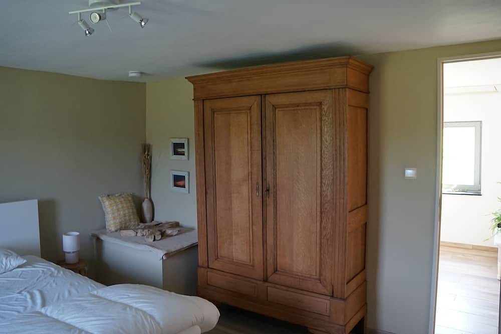 Nouveau gite au calme avec magnifique vue - campagne - 4 chambres, 2 sdb in Havelange, Région de Namur