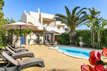 Ferienhaus für 6 Personen, mit Meerblick und Garten sowie Ausblick in Lagoa