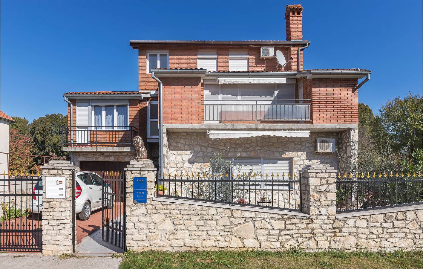 Ganze Ferienwohnung, Ferienwohnung für 2 Personen mit Terrasse in Valbandon, Südküste Istrien