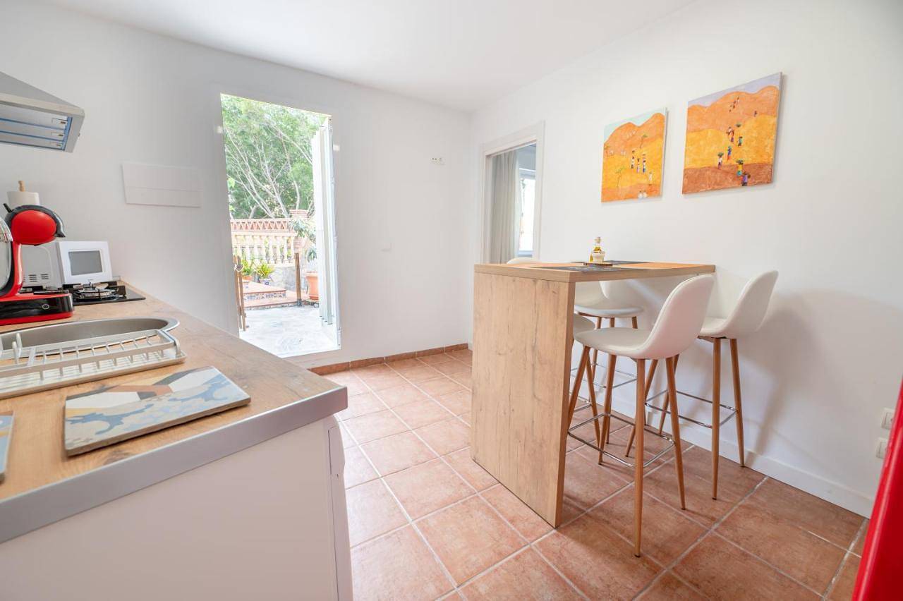 Casa "La Gata Azul" con jardín privado in Roquetas de Mar, Costa de Almería