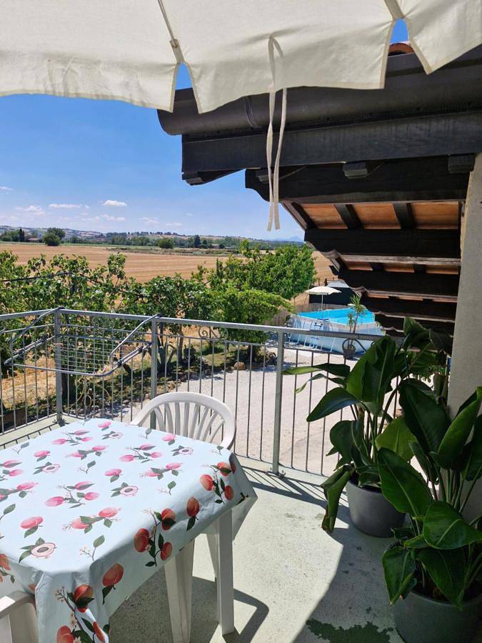 Maison d’hôte pour 2 personnes, avec jardin ainsi que piscine et vue dans Marche - 4