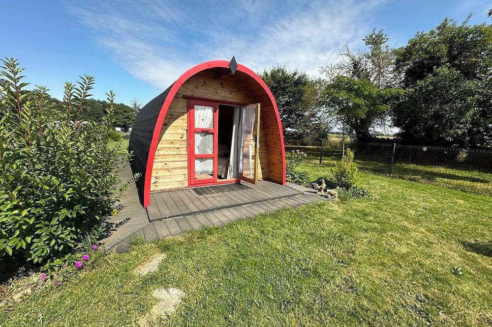 Unusual accommodation near troglodyte towns and the châteaux of the Loire Valley in Les Hayes, Valle del Loira