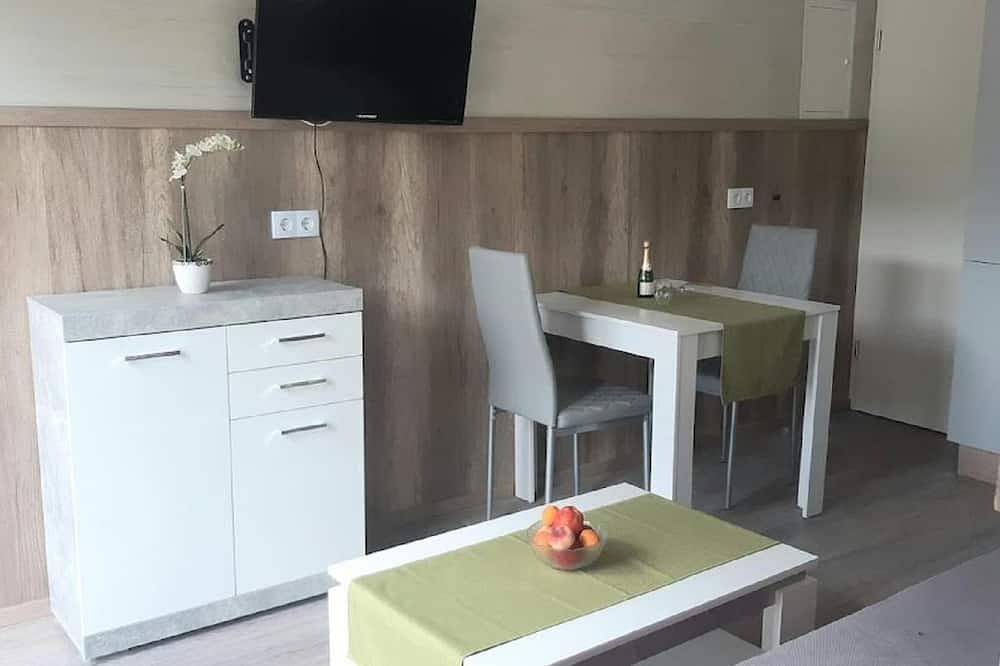 Entire apartment, Appartement/fewo, Dusche, Wc, Wohn-/schlafraum Nr1 - Gästehaus am Sonnenberg in Schweigen-Rechtenbach, Südliche Weinstraße