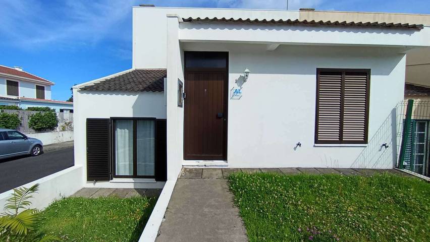Casa de férias para 4 pessoas, com terraço, adaptado a crianças em Angra do Heroísmo