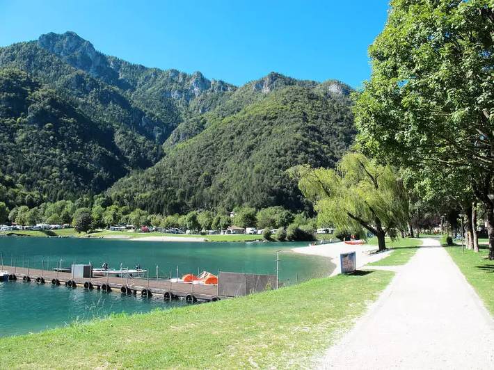 Casa vacanza per 7 persone, con terrazza sul Lago di Ledro