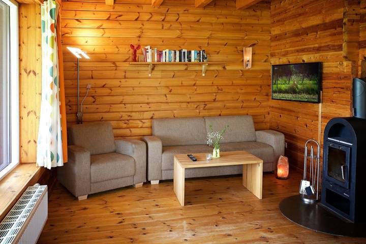 Ferienwohnung für 4 Personen, mit Terrasse und Garten sowie Sauna in Ulsnis