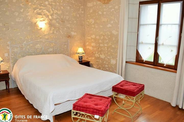 Gîte pour 6 personnes, avec jardin à Cangey - 4