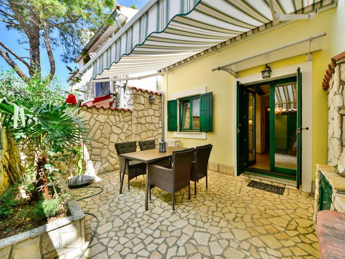 Ferienhaus für 4 Personen, mit Terrasse in Selce