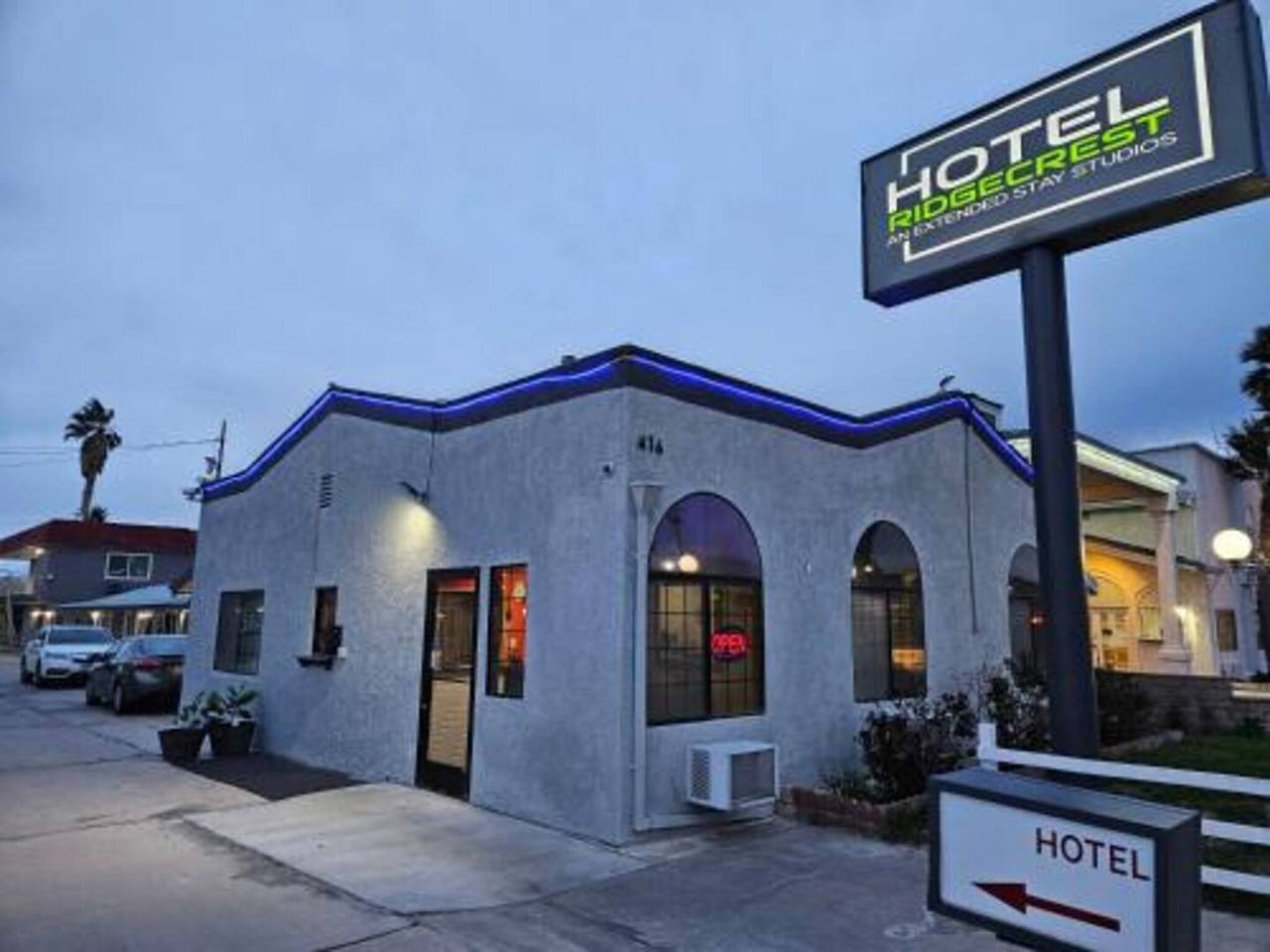 Ganze Wohnung, Kingsize-Bett | Rauchen | Ridgecrest, Kalifornien in Ridgecrest, Kern County