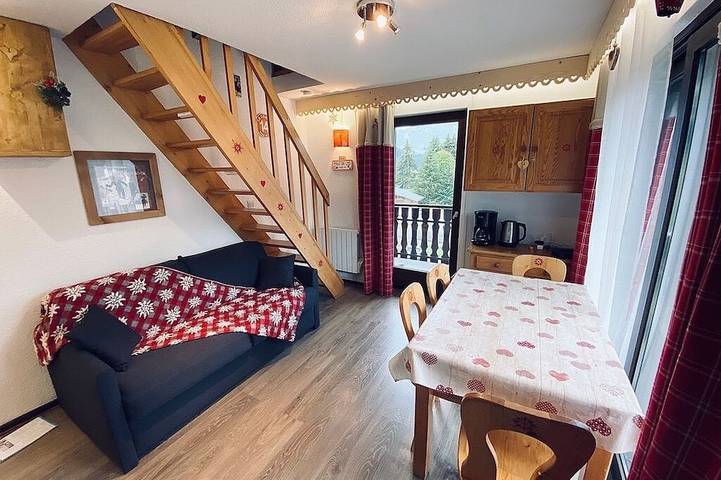 Apartamento entero, Praz de Lys resort, duplex apartment 200 metres from the ski lifts in Praz de Lys, Taninges