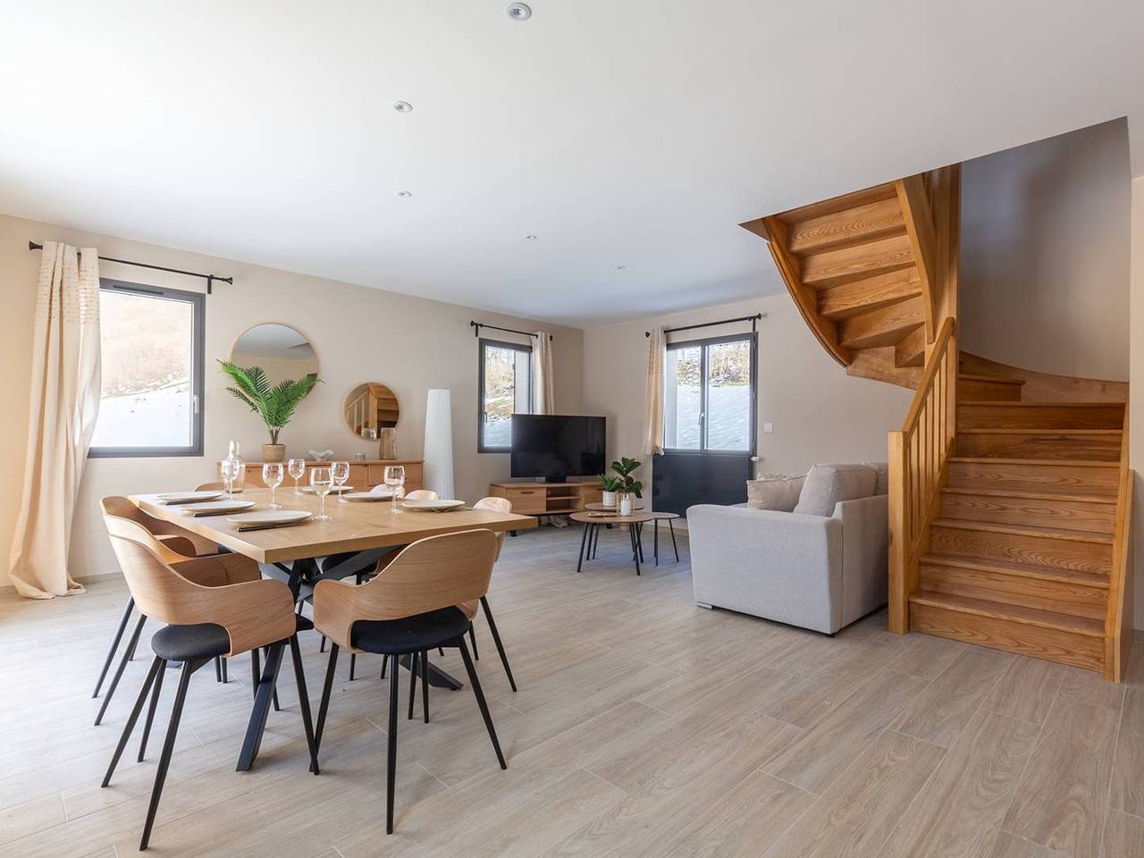 Maison Neuve 7 Pers Loudenvielle Proche Centre avec Wifi in Loudenvielle, Pyrénées