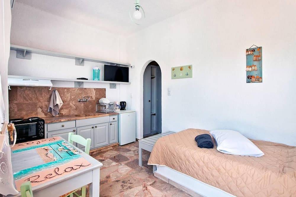 Ganze Wohnung, Apartments with garden view Creta Ierapetra in Ferma, Lasithi