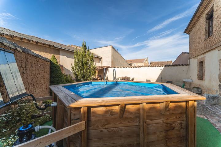 Casa rural para 16 personas, con Balcón y Jardín en Castilla y León - 2