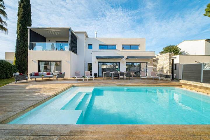 Maison de vacances pour 10 personnes, avec jardin et terrasse à Castelnau-le-Lez